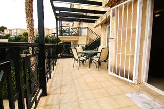 Casa adossada a Montebello - Nou Espai. Chalet en venta de 5 dormitorios en la nucía
