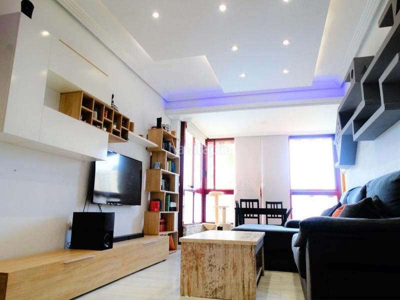 Foto 12261c4b-3aa9-4c94-9a33-558606037284. Apartament amb aparcament piscina a Via Parque Benidorm