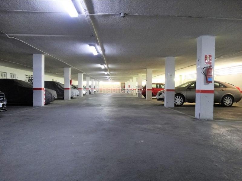 Foto 21b323b6-fa79-44ee-8ee5-adab8d722422. Apartament amb aparcament piscina a Via Parque Benidorm