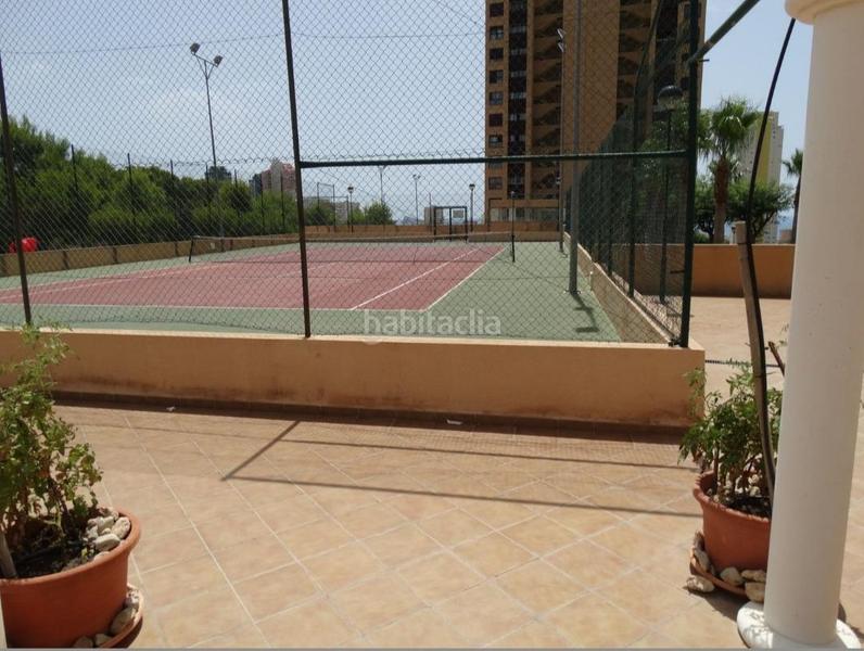 Foto 295cad0e-b548-425f-9b53-1c47865aff3a. Apartament amb aparcament piscina a Via Parque Benidorm
