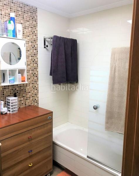 Foto 560fe386-e096-4048-8bd5-4e99a989b7ef. Apartament amb aparcament piscina a Via Parque Benidorm