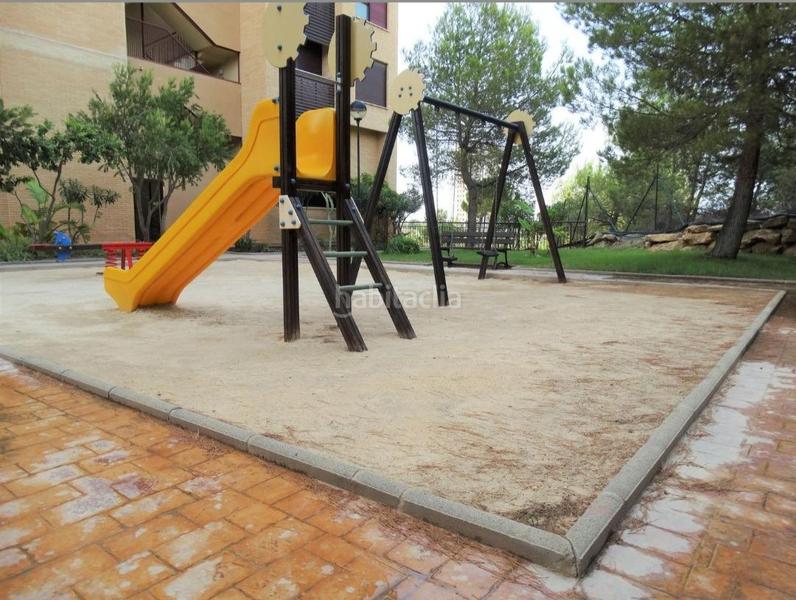 Foto 866f5040-19f4-4cc6-8c56-7bfbf97a39ea. Apartament amb aparcament piscina a Via Parque Benidorm