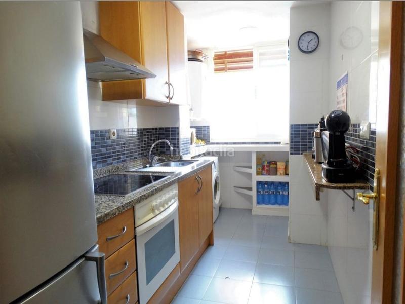 Foto 8f255d4c-652e-426f-bc27-f63d2f4fbfd4. Apartament amb aparcament piscina a Via Parque Benidorm