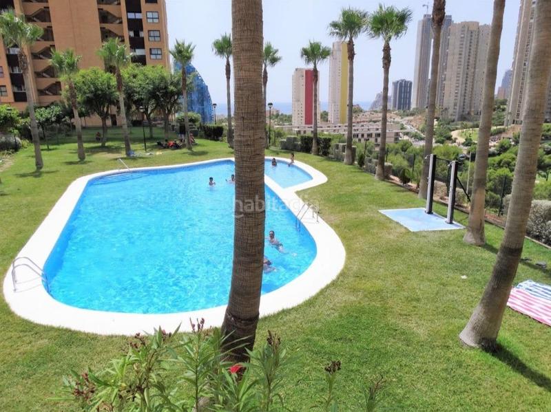 Foto 9cdaef10-b268-4008-beb8-337b35b01db0. Apartament amb aparcament piscina a Via Parque Benidorm