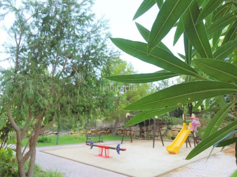 Foto a8976919-9c7c-4ce6-b705-2be1ed66c575. Apartament amb aparcament piscina a Via Parque Benidorm