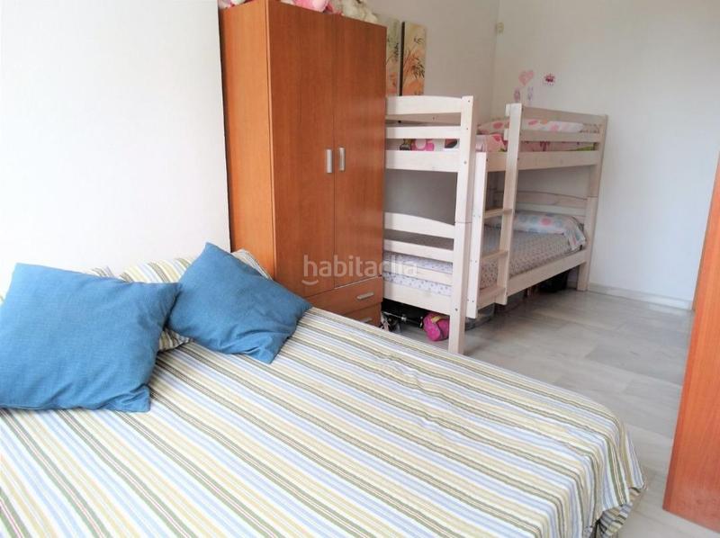 Foto f8ffe7be-58ea-47a9-b525-c7cb96761e38. Apartament amb aparcament piscina a Via Parque Benidorm