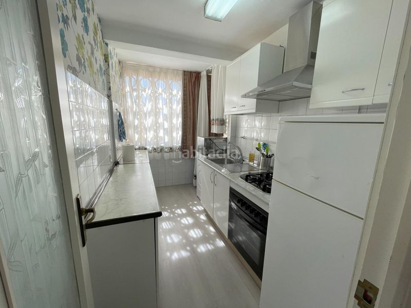 Foto 7b79748d-302a-4314-bce8-28c45beef19e. Lloguer apartament amb aparcament piscina a Playa Poniente Benidorm