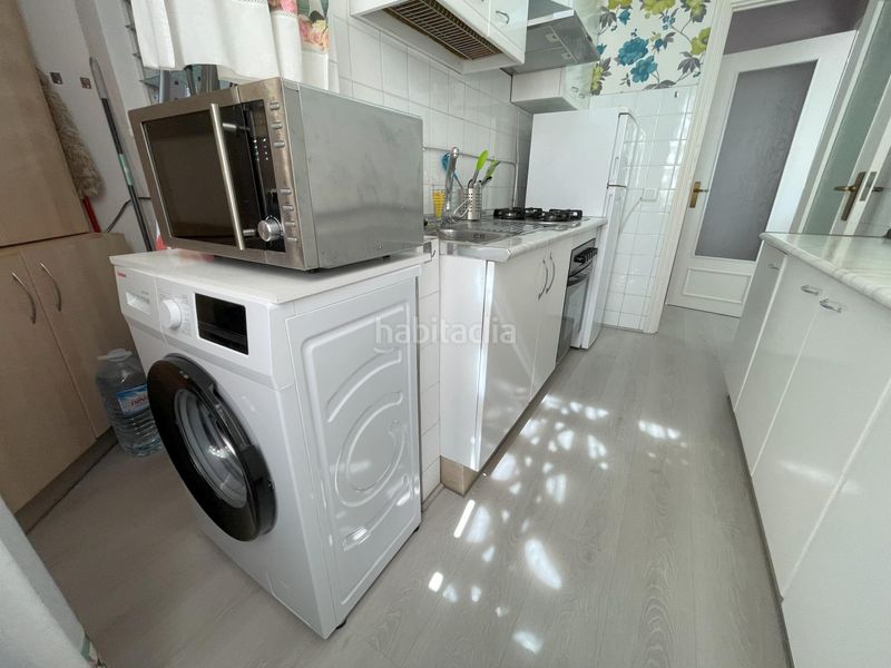 Foto b17e3914-9d2e-45a8-aa96-a53995d13595. Lloguer apartament amb aparcament piscina a Playa Poniente Benidorm