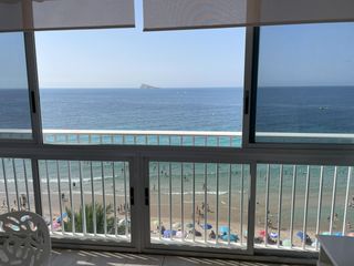 Lloguer Apartament a Playa Poniente. Apartamento en alquiler 1ª línea de poniente para larga temporad