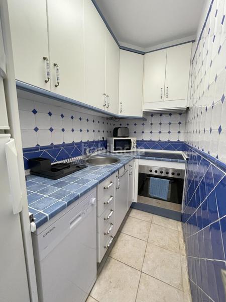 Foto be751b30-7d3d-46d3-aab7-c1580f1d75e1. Affitto piccolo appartamento con parcheggio in Playa Poniente Benidorm