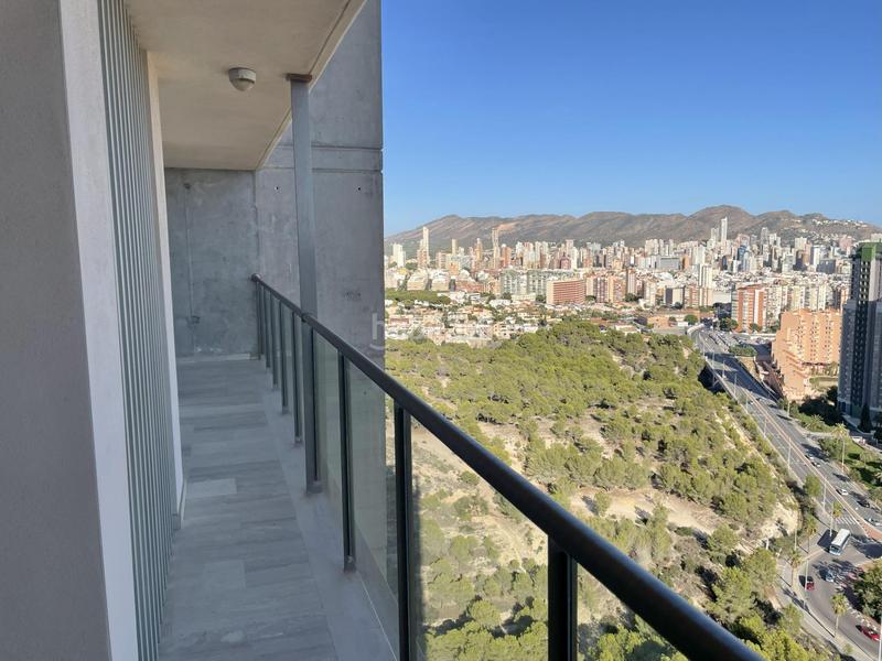 Foto 8a01decc-bc9a-4aeb-8719-b62f3654bbfd. Pis amb aparcament piscina a Via Parque Benidorm