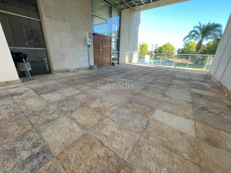 Foto cac2c3e4-28e2-4472-84c5-359b7bdae856. Pis amb aparcament piscina a Via Parque Benidorm