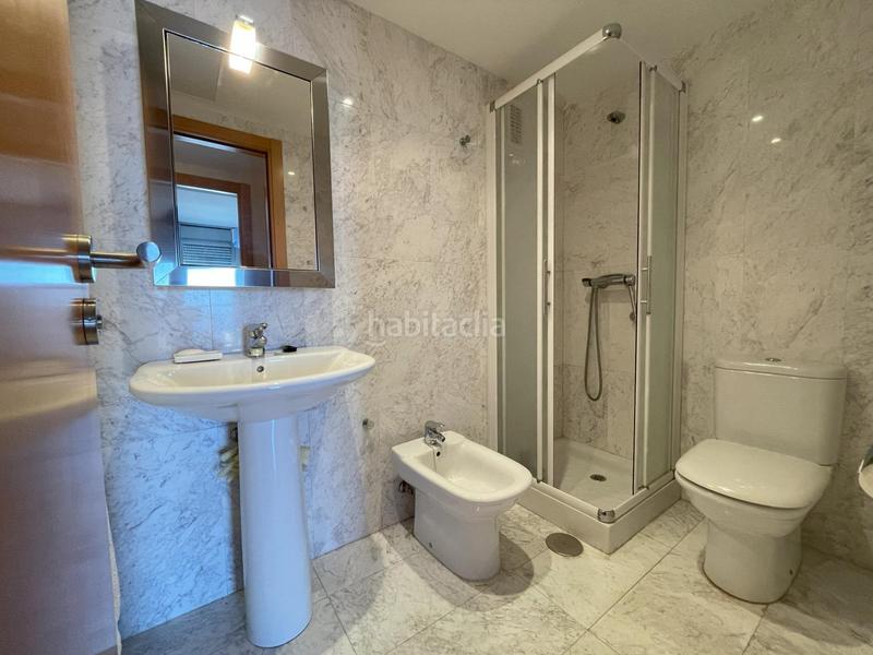 Foto dfb4b8b4-47d4-4eca-be2b-0f197550ed01. Pis amb aparcament piscina a Via Parque Benidorm