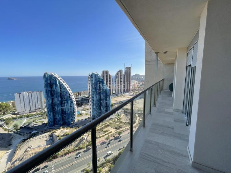 Foto faddba57-540e-49af-8717-ff77321e3160. Pis amb aparcament piscina a Via Parque Benidorm