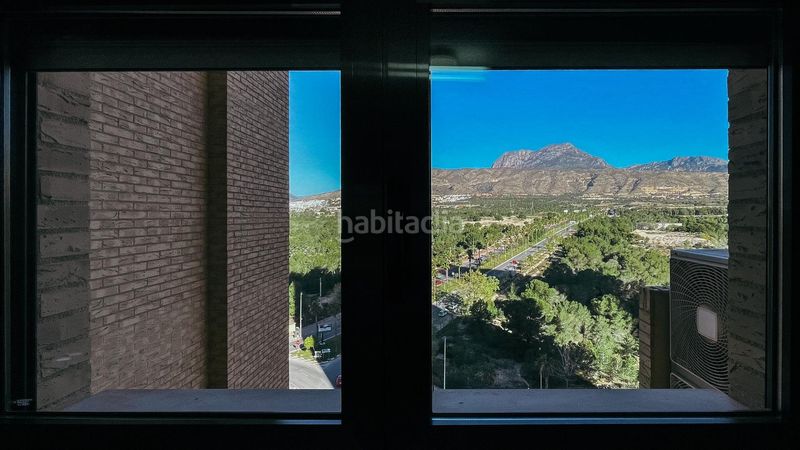 Foto 3e493b2d-4849-4557-95fd-e3df894747ca. Pis amb aparcament piscina a Playa Poniente Benidorm