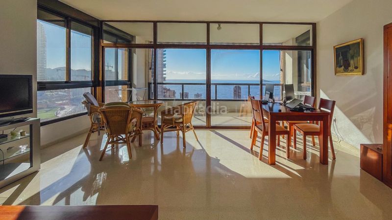 Foto 4e05ddcb-9d5e-4e45-a36b-37144e8ad2a2. Pis amb aparcament piscina a Playa Poniente Benidorm