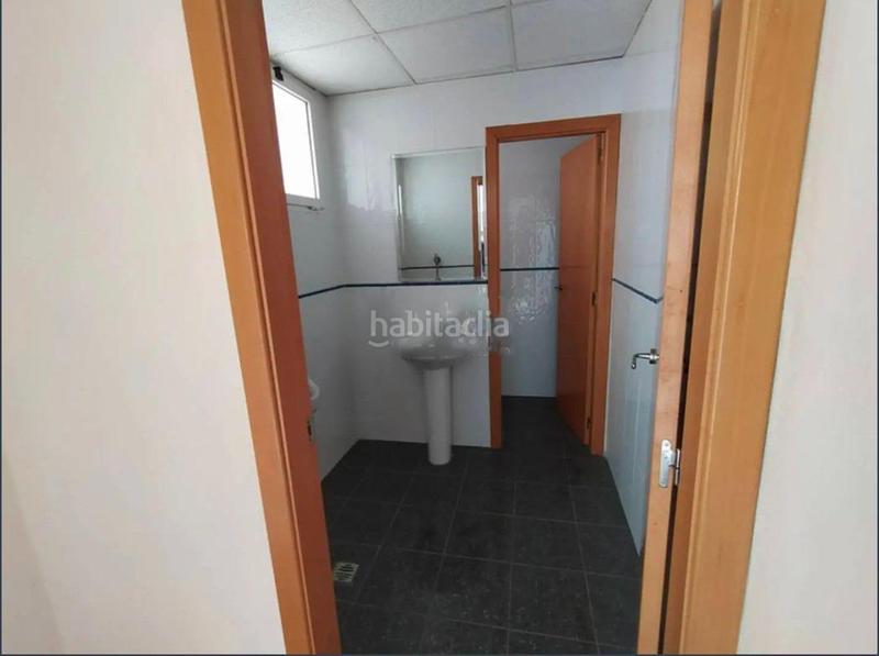 Foto 2bb4d82e-9cc8-4f9e-897d-703c23621e88. Local comercial en avenida de la comunitat valenciana 1 local comercial en Xeraco