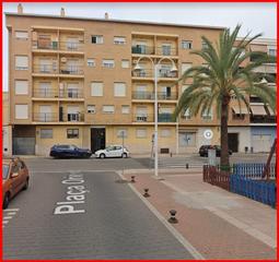 Parking voiture à Grau de Gandía-Marenys de Rafalcaid. Plaza parking en venta en zona grao de gandia
