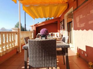 Casa adossada a Sant Rafael. Precioso adosado en venta en ontinyent
