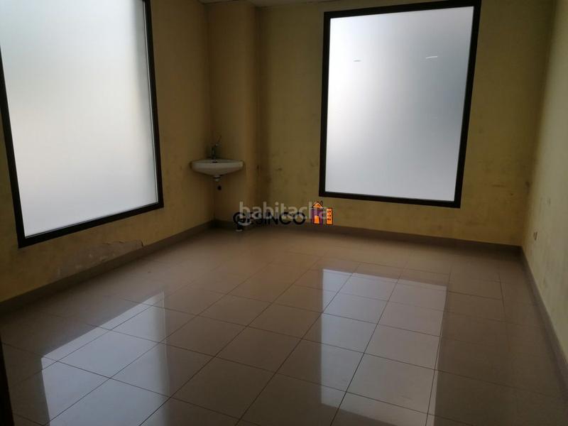 Foto b4c1431a-3ae4-40c3-a01d-cd32c40b9f1f. Alquiler local comercial  de gran tamaño en alquiler en Ontinyent