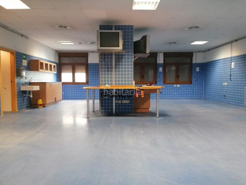 Foto be107c7d-fb91-4fc8-b2b1-c7563a9dbc77. Location local commercial dans Sant Josep-Zona Hospital Ontinyent