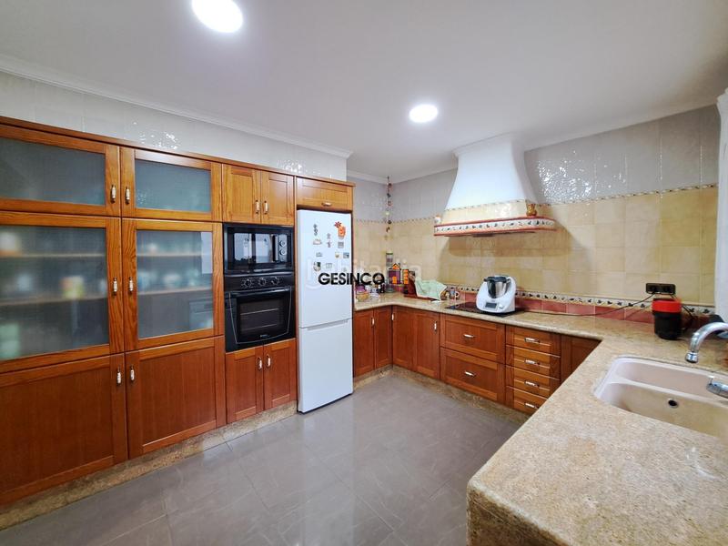 Foto a9351739-4759-4395-bd64-847fb4a86de4. Haus mit heizung parking in Manuel