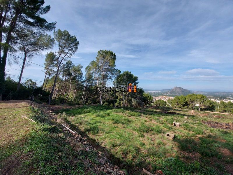Foto be5d36d0-7cf0-48bf-b1a8-3b108d441a6a. Terreno residencial parcela muy bien situada en plena naturaleza en El Genovés
