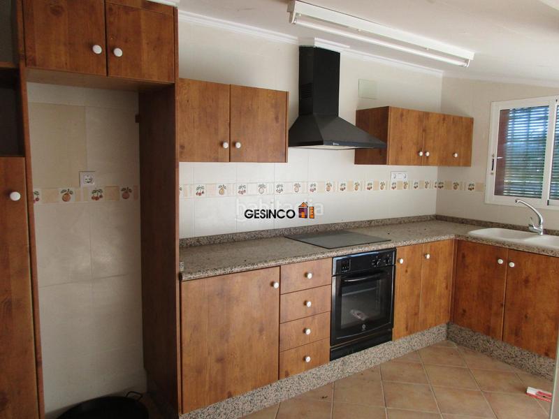 Foto 280417c9-9262-4e89-a038-a1bd279c5401. Chalet con piscina in Xàtiva