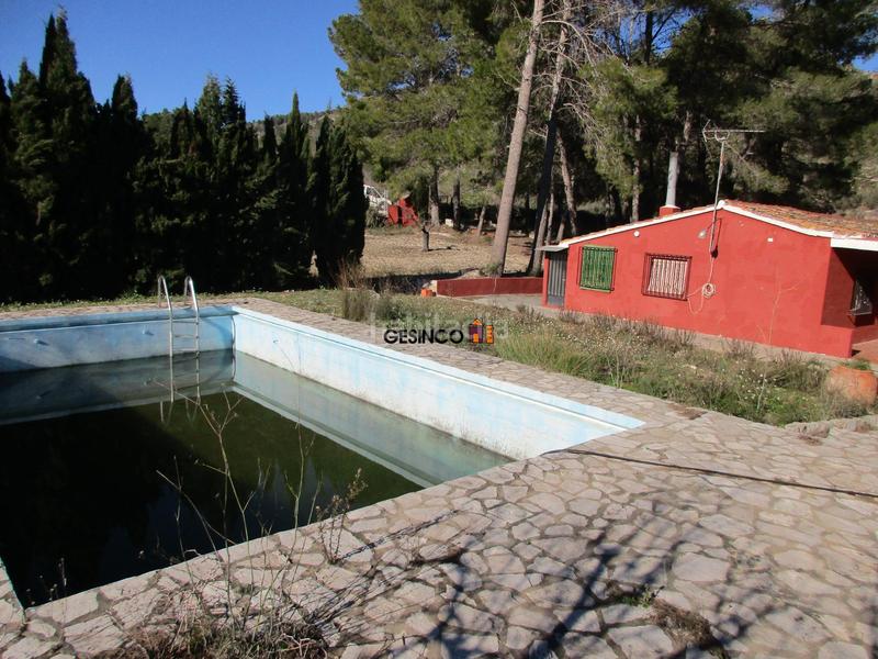 Foto a849bc16-0333-47d9-8fa2-12514f5b389a. Chalet con piscina in Xàtiva