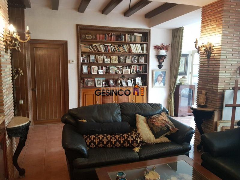 Foto 834956e7-d836-4f7f-a3f6-6f7b94fee025. Semi detached house with pool in Centro Ontinyent