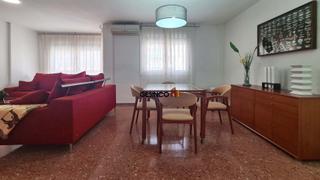 Lloguer Pis a El Llombo. Piso en alquiler para estudiantes