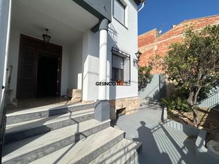 Maison à Rotglá y Corberá
