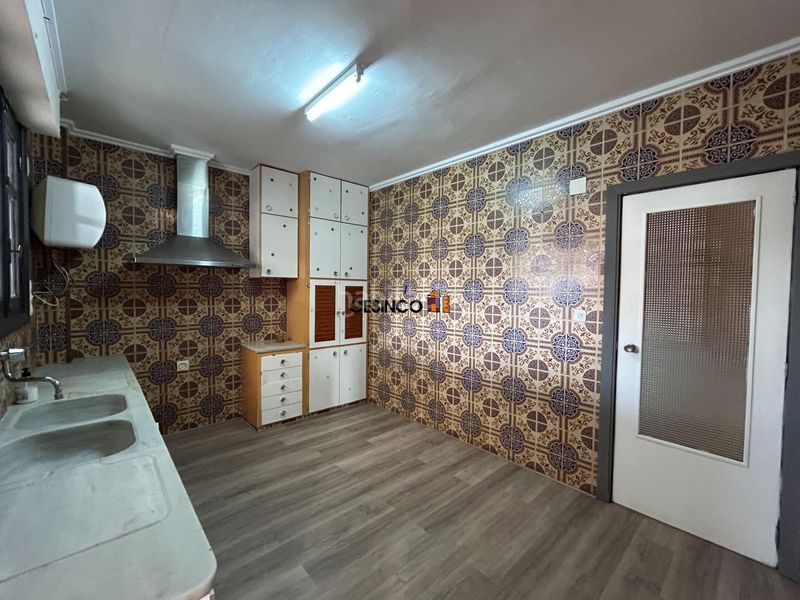 Foto 50c42a38-22aa-4ede-9f5a-06d79c9a8d0b. Casa amb aparcament a Rotglá y Corberá