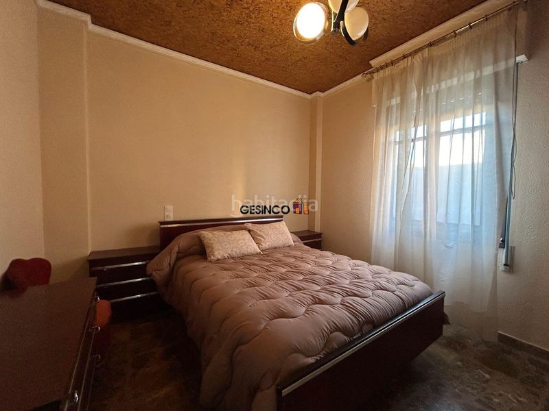Foto c766fc8f-c7ac-4e5f-b862-13db2de6a4c4. Casa amb aparcament a Rotglá y Corberá