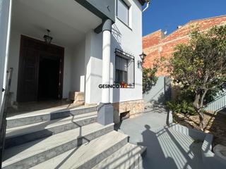 Casa a Rotglá y Corberá. Vivienda en rotgla y corbera con amplias posibilidades