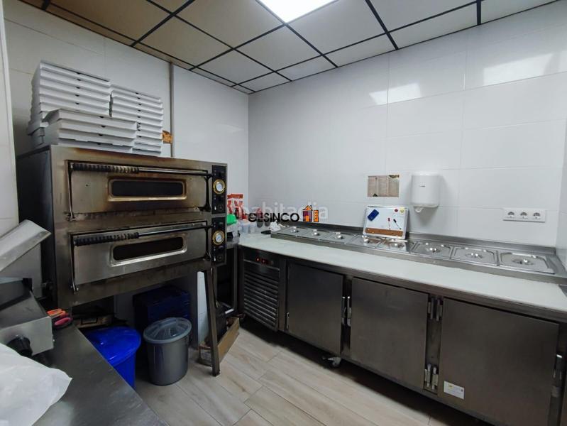 Foto 5cac00b9-4df6-4c60-87ce-cd757299a43a. Local commercial dans Piles