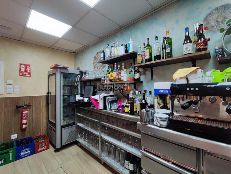 Foto 5cb21c3b-b384-4973-b6c3-09e90506f8df. Local commercial dans Piles