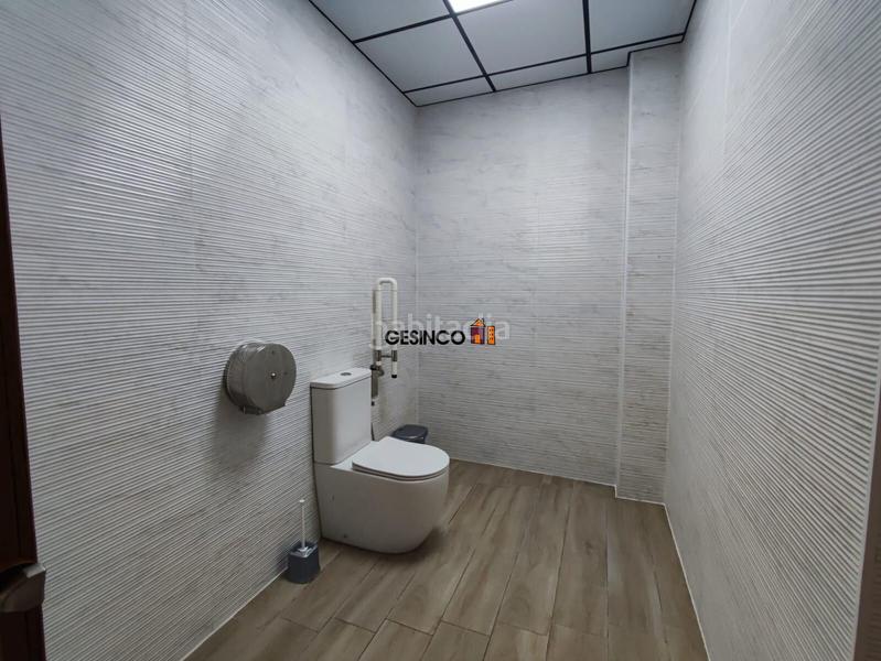 Foto a5063325-f8e7-4158-8e29-05d2ec4ba39e. Local commercial dans Piles