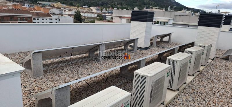 Foto 4430ab06-13a6-4386-8809-01880d50de73. Pis amb aparcament a Xàtiva