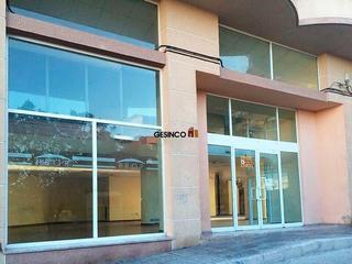 Local Comercial a Mestre ferrero 22. Gran local comercial en venta en ontinyent  ideal inversores