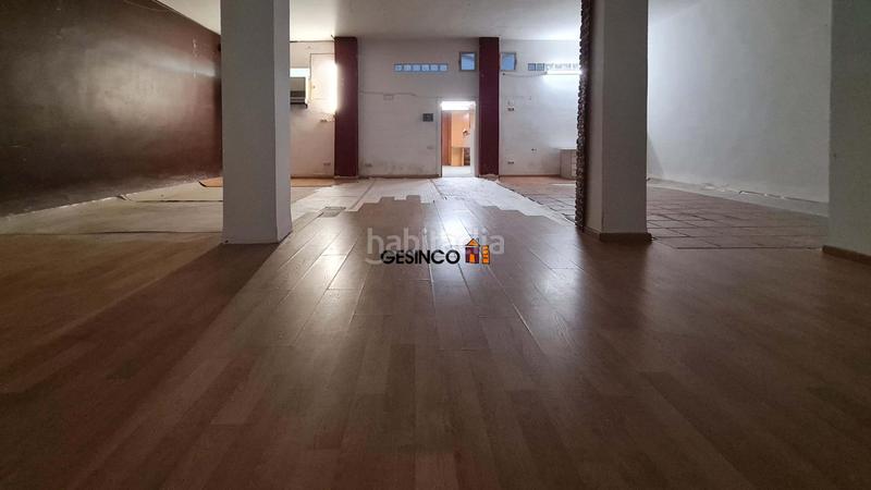 Foto ba0639cb-dd97-4bb3-8dab-fb2e6009ba7d. Rent business premise in avenida daniel gil 15 in Ontinyent