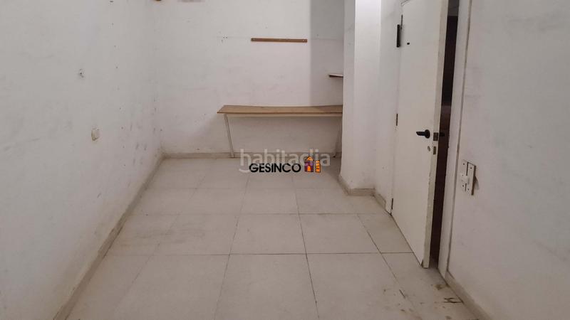 Foto d09636a6-3e44-478a-b8a9-e3f1c974ebf9. Rent business premise in avenida daniel gil 15 in Ontinyent