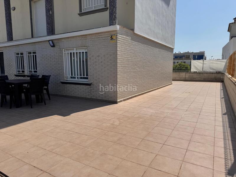 Foto bf1d8dfd-50fd-4076-9d30-2b43edfda89b. Miete erdgeschoss mit parking pool in Oliva playa Oliva