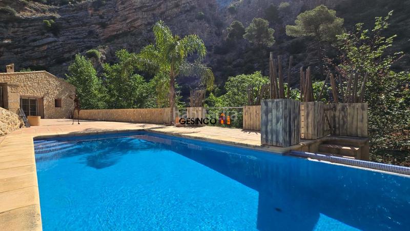 Foto 1622a17a-b8f6-4004-8dcd-2f82dae3f49b. Xalet amb calefacció piscina a El Llombo Ontinyent