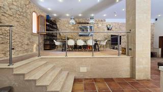 Xalet a El Llombo. Impresionante chalet en venta en ontinyent