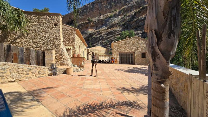 Foto 5e48f8ca-0120-4685-a774-e080038ae710. Xalet amb calefacció piscina a El Llombo Ontinyent