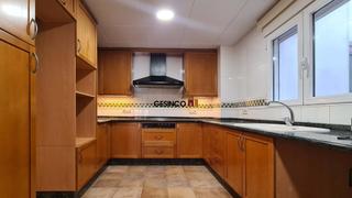 Pis a El Llombo. Piso con terraza en venta en ontinyent