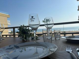 Lloguer Apartament a Paseo marítim de neptú 32. Apartamento en primera línea de playa en gandia  edificio caraco