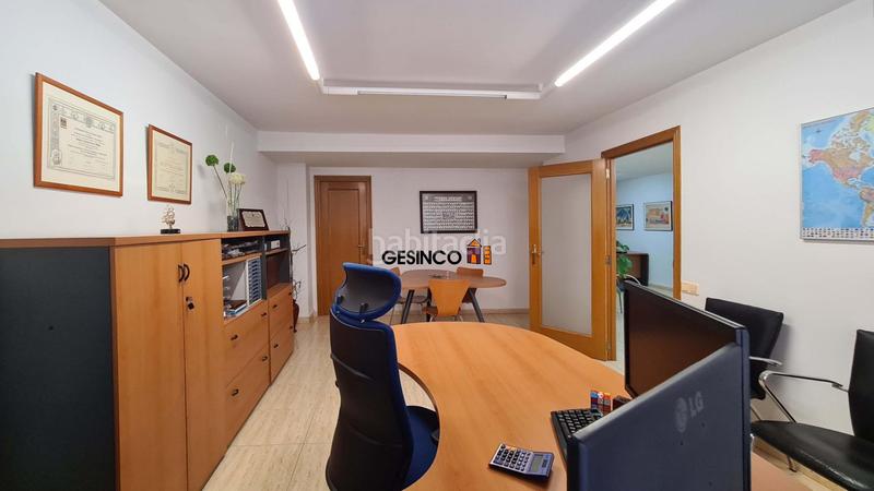 Foto 48d470fb-4642-4fe5-a464-dfba0290199a. Alquiler local comercial entresuelo en venta o alquiler en amplia avenida en Ontinyent