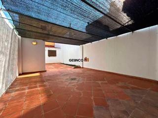 Maison jumelée à Lugar Nuevo de Fenollet. Casa adosada con terraza y gran patio múltiples posibilidades!!